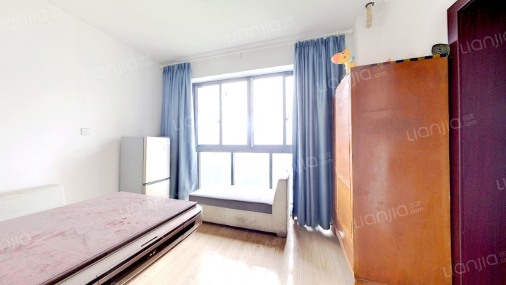 九龙仓世纪华府二手房实景图