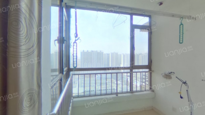 融富中心B区二手房实景图