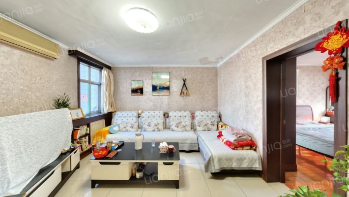 伞塔路体校家属院二手房实景图