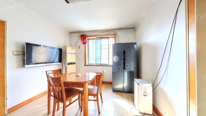 月河公寓北区二手房实景图