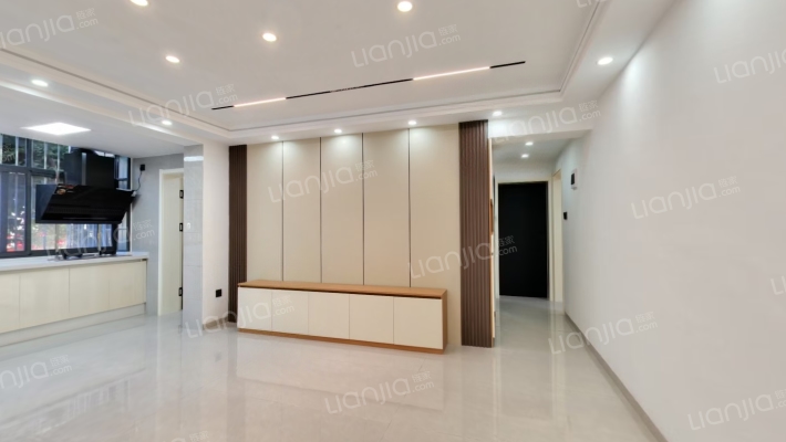 新发小区二手房实景图