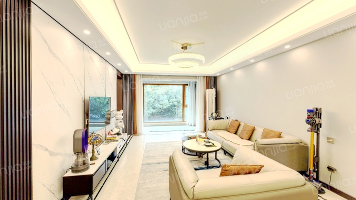 万科翡翠滨江二手房实景图