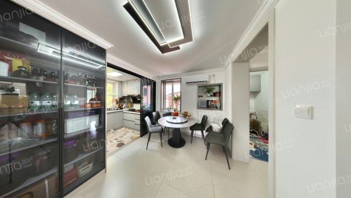 东华美路220弄二手房实景图