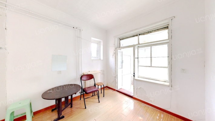 龙华路二手房实景图