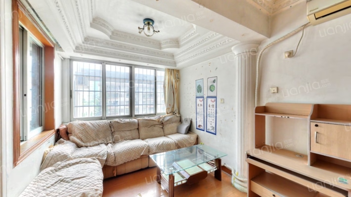 金燕花园二手房实景图