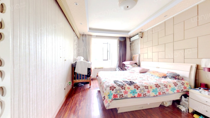 柏丽花园二手房实景图