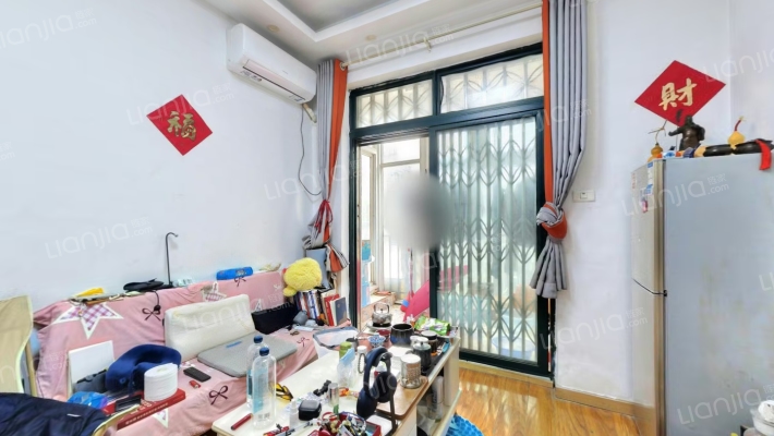 东立国际二手房实景图