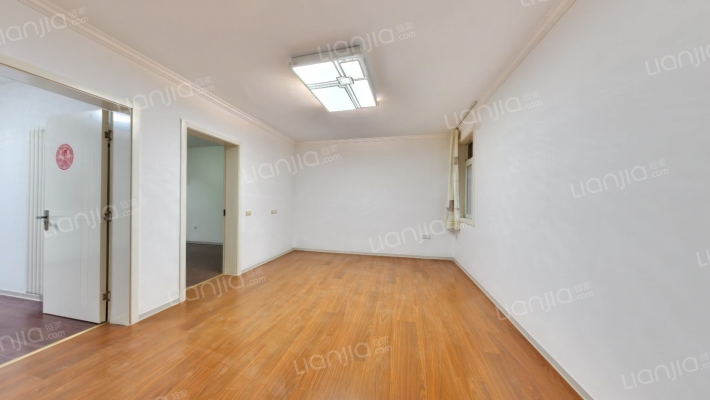 北福华铁银小区二手房实景图