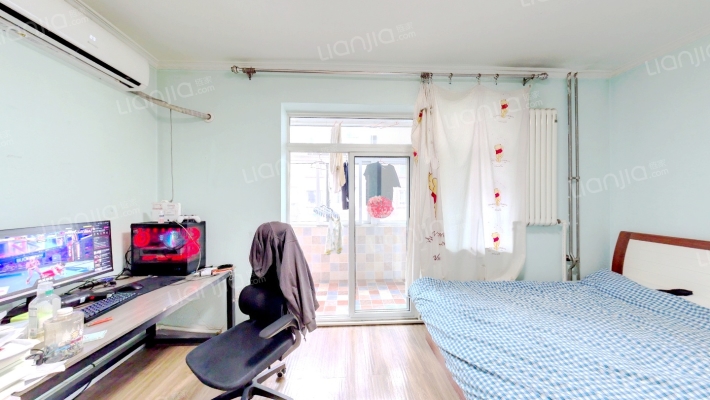 新建南路化二院二手房实景图