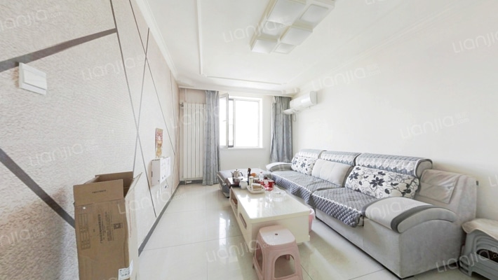 龙居花园8区二手房实景图