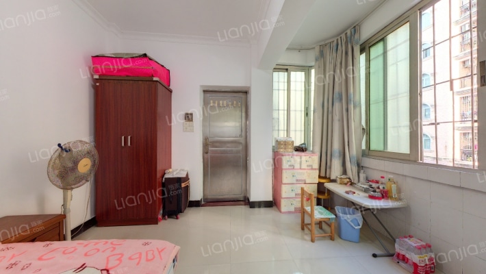 海怡阁二手房实景图