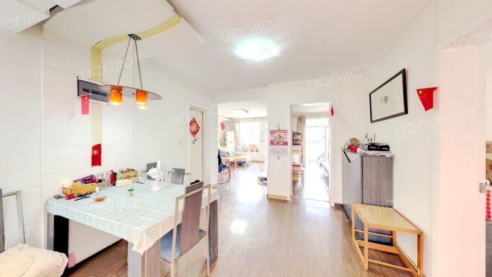 龙翔鸣翠苑二手房实景图