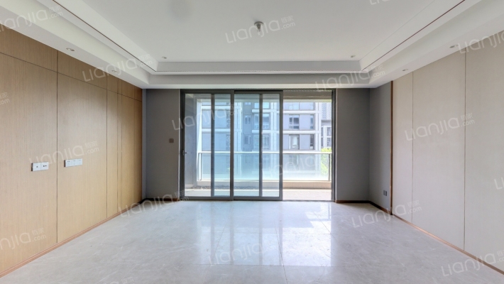 融创玖玺台二手房实景图