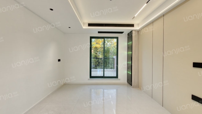 水清木华园南区二手房实景图