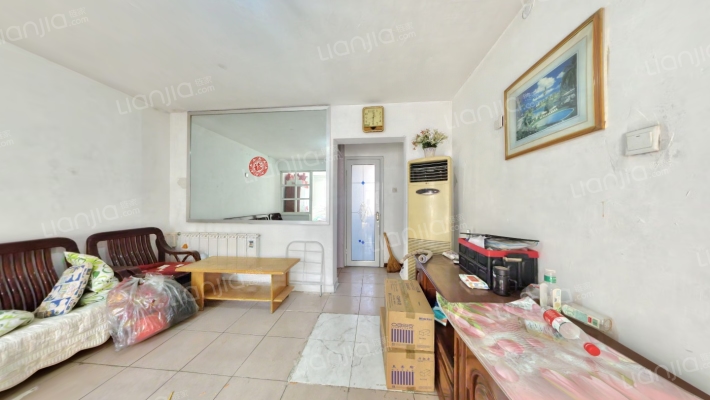 龙福里常新楼二手房实景图