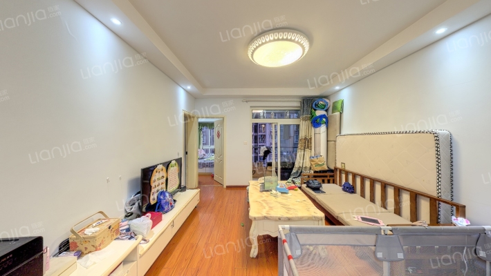 耐德佳苑二手房实景图