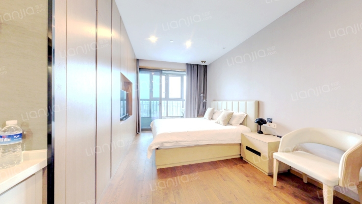 雅达青年广场二手房实景图