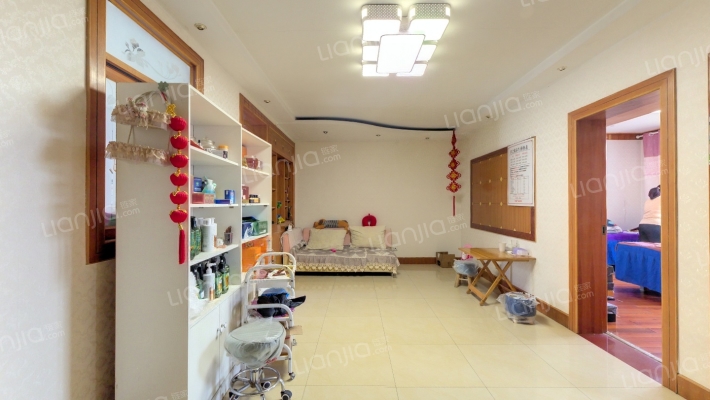 改装厂宿舍二手房实景图