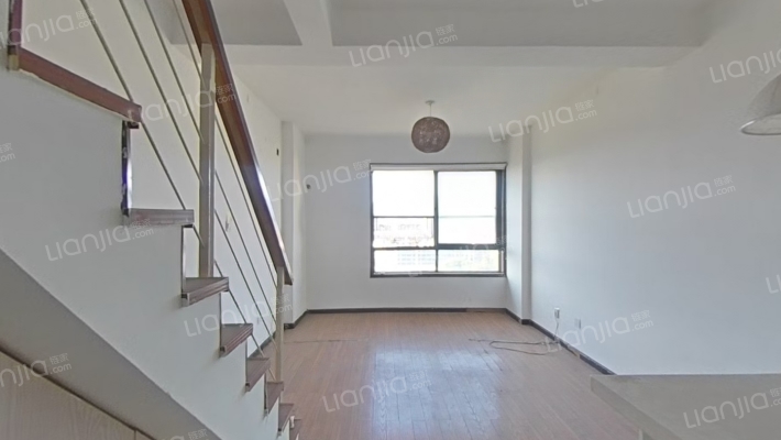 凤凰城青年汇二手房实景图