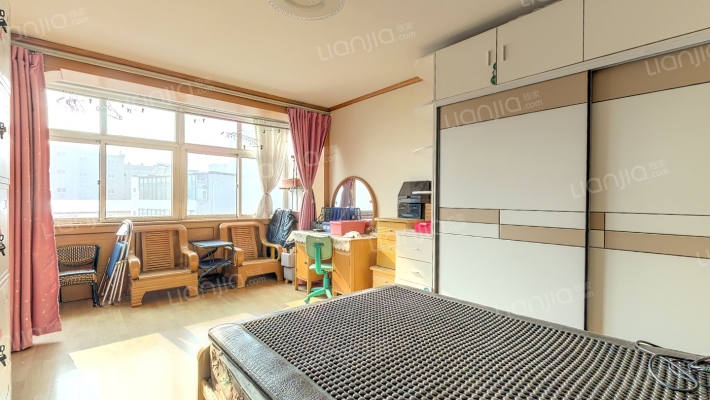 军官小区二手房实景图