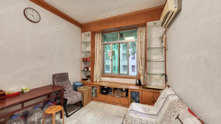 梅岭村二手房实景图