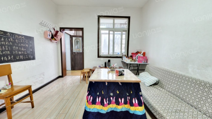 襄城庭院二手房实景图