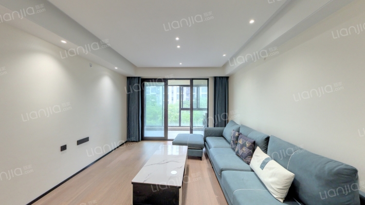 万科翡翠公园二手房实景图