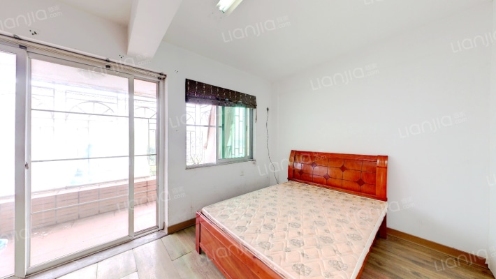 幼师单位宿舍二手房实景图