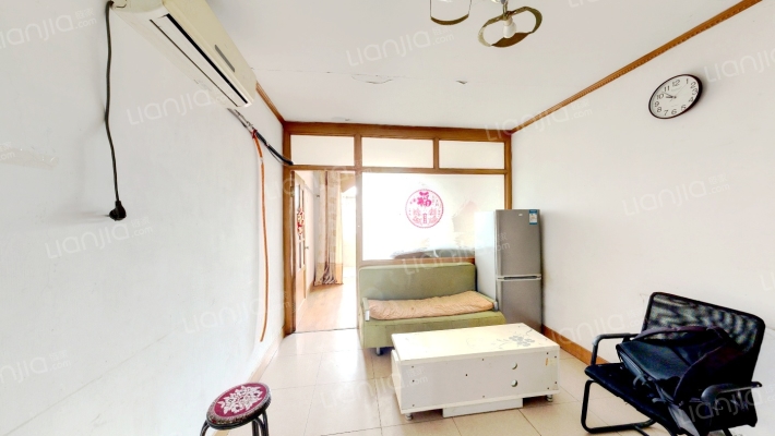 新贵都A区二手房实景图