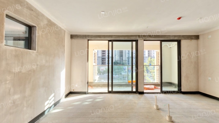 国贸建发保利悦湖二手房实景图