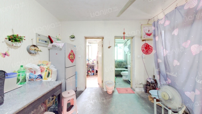 泾园新村南区二手房实景图