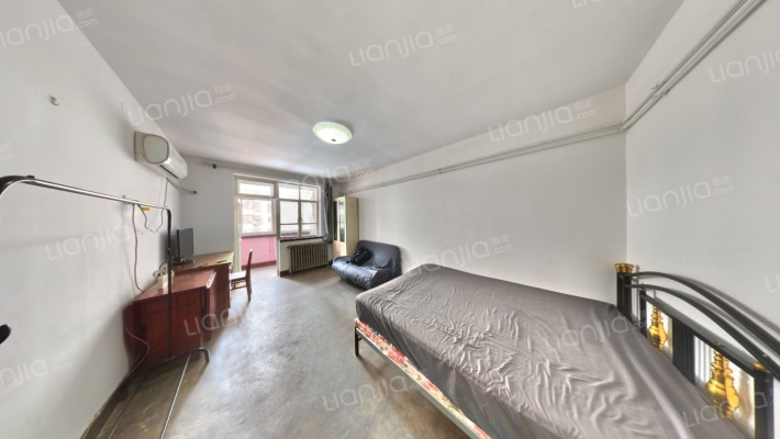 卫安南里二手房实景图