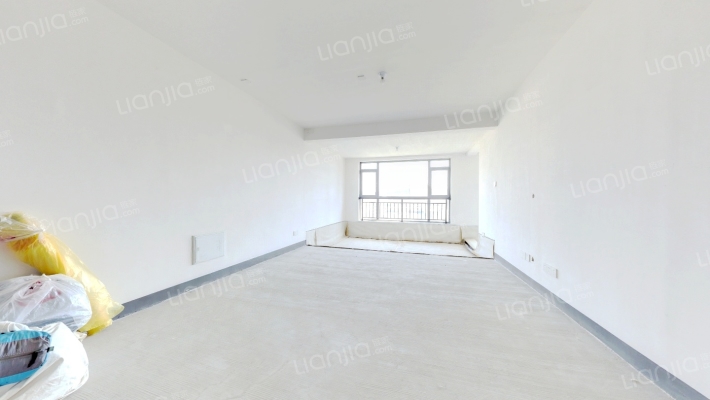 鼎甲馨苑二手房实景图