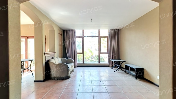 红山国际碧水湾二手房实景图