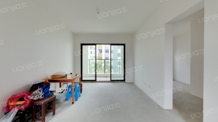 彤云嘉卉花园南区二手房实景图