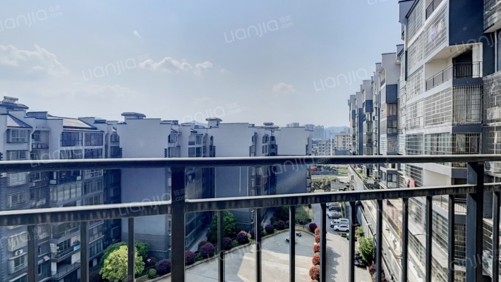 旅游之家二手房实景图