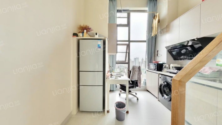 东汇后海二手房实景图