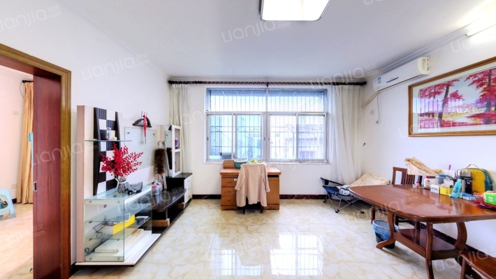 解放路四号宿舍二手房实景图