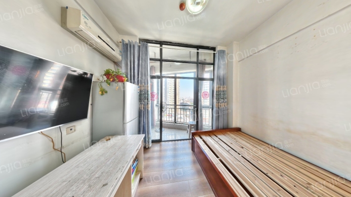 宝业城市绿苑西区二手房实景图