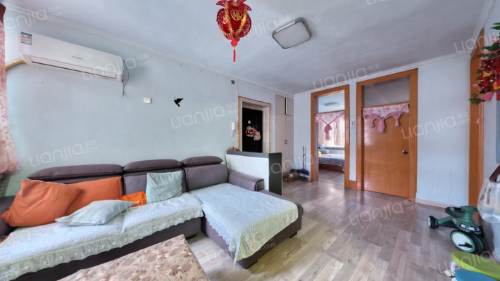 齐泰花苑二手房实景图