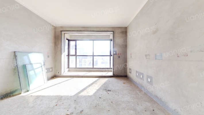 名门峰景园二手房实景图