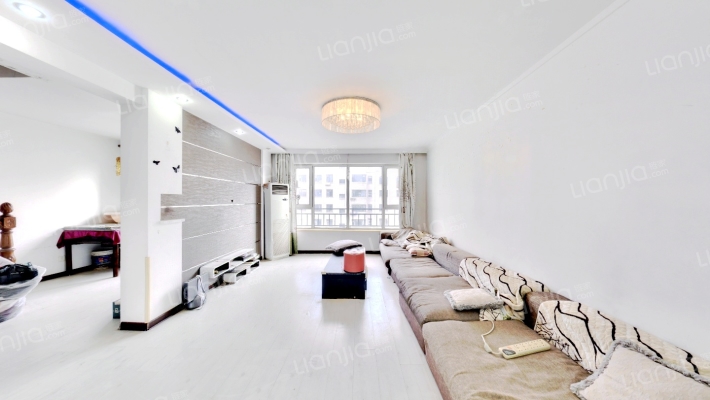 宝雍阁金色欧城南区二手房实景图