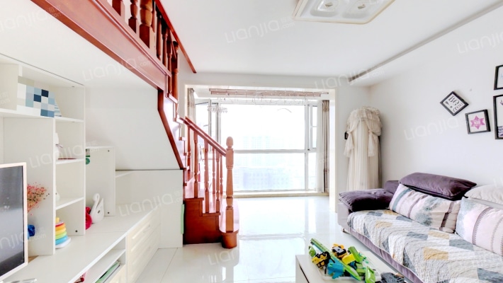 锦厦家园二手房实景图