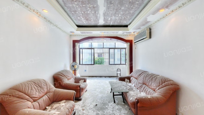 中心里二手房实景图