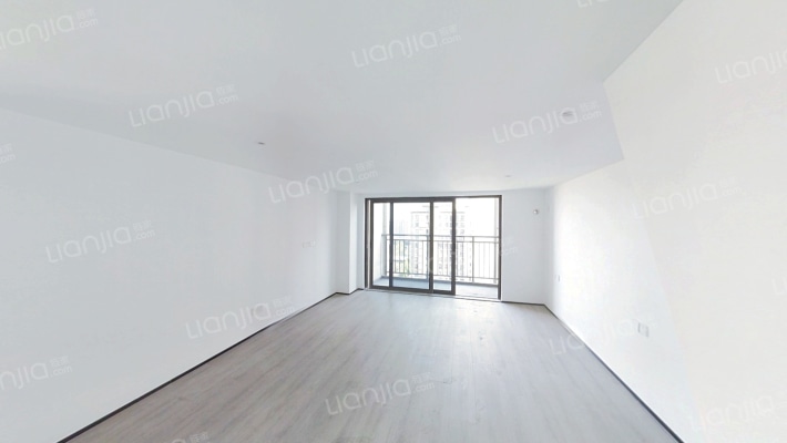 恒威海上跃公馆二手房实景图