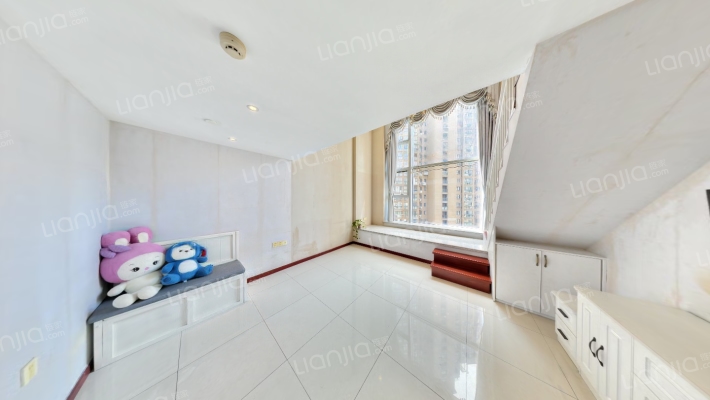 日信国际DOUBLE时代二手房实景图