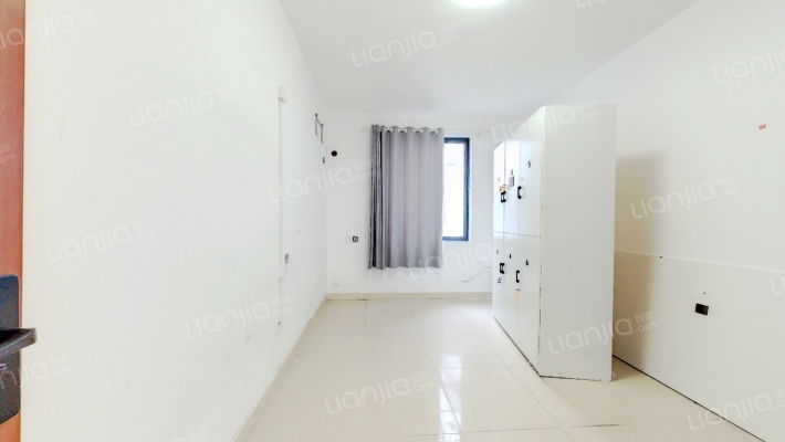 长江剧院小区二手房实景图