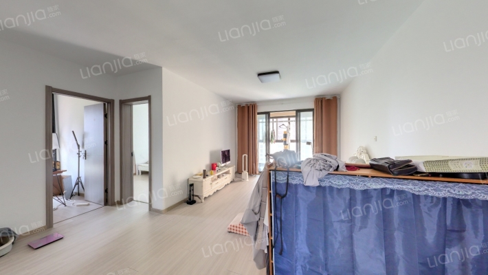 东方蓝海四期二手房实景图