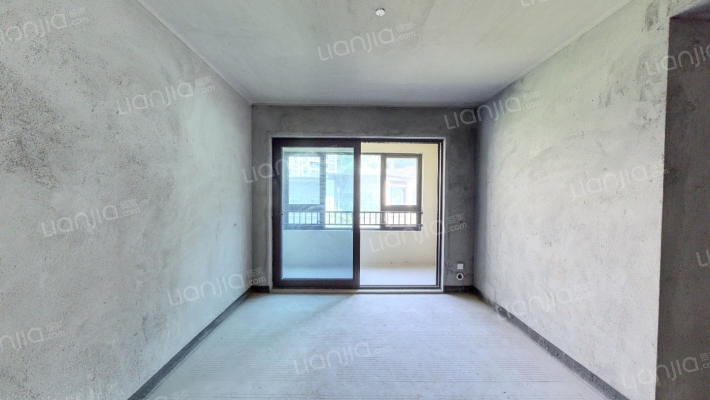 领琇长江A区二手房实景图