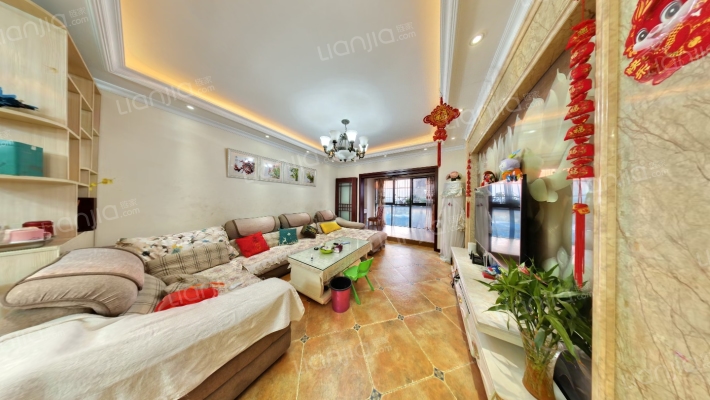 恒雨后现代城二手房实景图